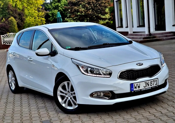 Kia Ceed cena 45800 przebieg: 60000, rok produkcji 2015 z Drawsko Pomorskie małe 781